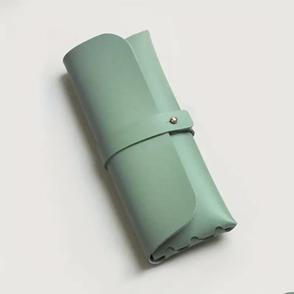 175e6be8-3671-4f44-aabe-51f39070f48b.webp 1pc Random Leather Pencil Case