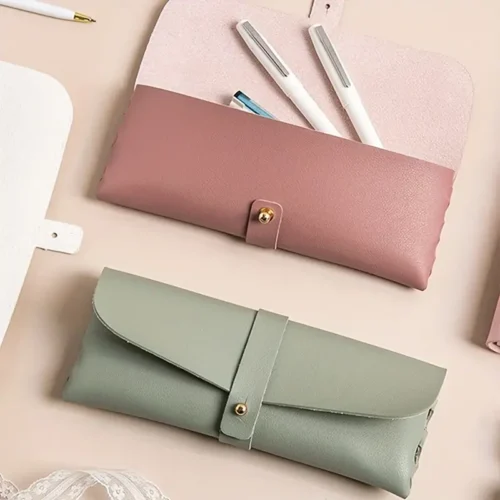 4d758bb9-af27-475e-a703-a264bb0dd620.webp 1pc Random Leather Pencil Case